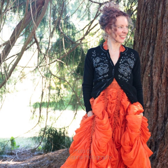 Meet The Posher-  Aimee  D. with Agnes & Chloe - Picture 1 of 9